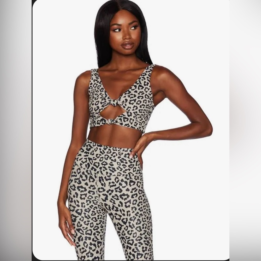 Size M Beach Riot cheetah/leopard leggings